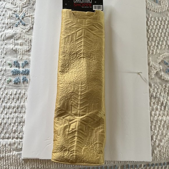 The Christmas Shop Tree Skirt 50in(127cm) 1pc - Picture 2 of 3